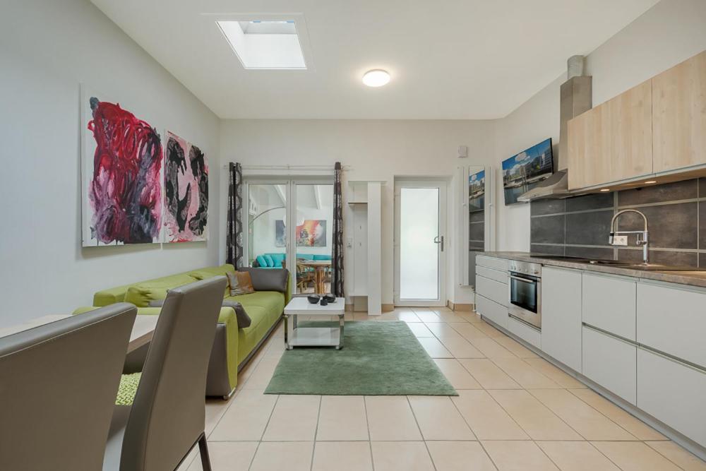 Ferienwohnung Am Schlosspark Gluecksburg Luaran gambar